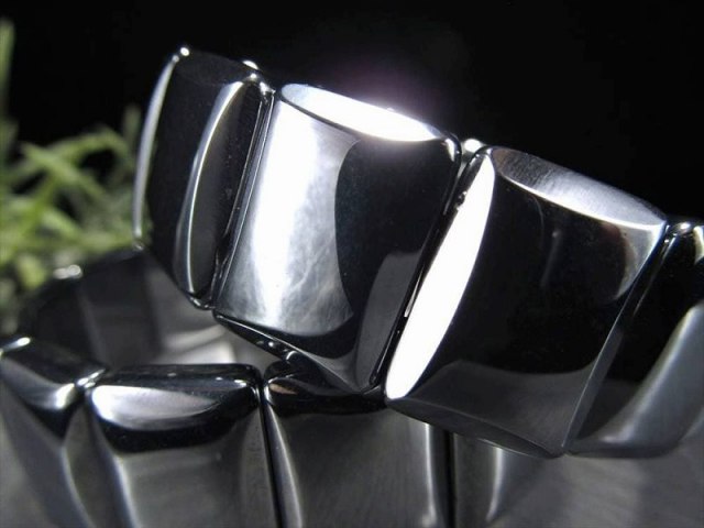 テラヘルツ鉱石 バングルブレスレット W=20mm×14珠肉厚 プレートカット