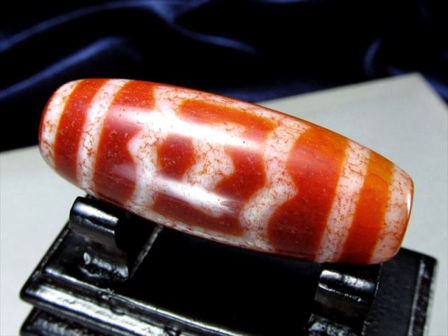 大鵬鳥天珠紅朱砂龍紋天珠 約29mm-30mm 1個売り チベット発祥の厄除け