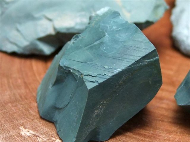 希少 国産原石 出雲石 碧玉 原石 淡色タイプ 1個売り 10g-20g前後 大地