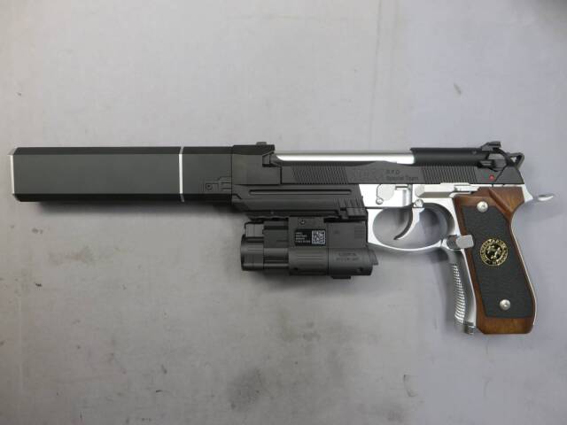 東京マルイ】サムライエッジ アルバート ウェスカーモデル01 バイオ