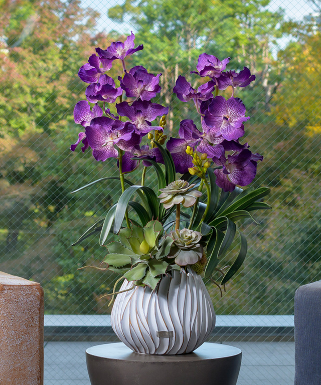 お洒落なリビングにアーティフィシャルフラワー特集｜エミリオ・ロバ