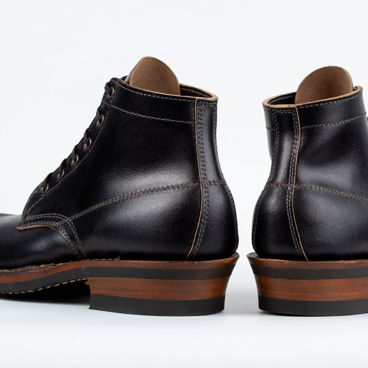 White's Boots Semi Dress に黒いワックスフレッシュレザーが登場