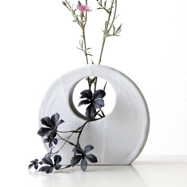 花瓶 陶器 一輪挿し おしゃれ 花器 フラワーベース 花入れ 白 かわいい