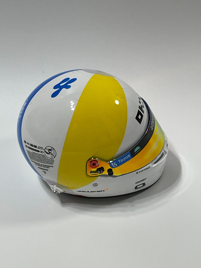 L.ノリス直筆サイン入 2023 マイアミGP限定 1/2 ヘルメット F1グッズ