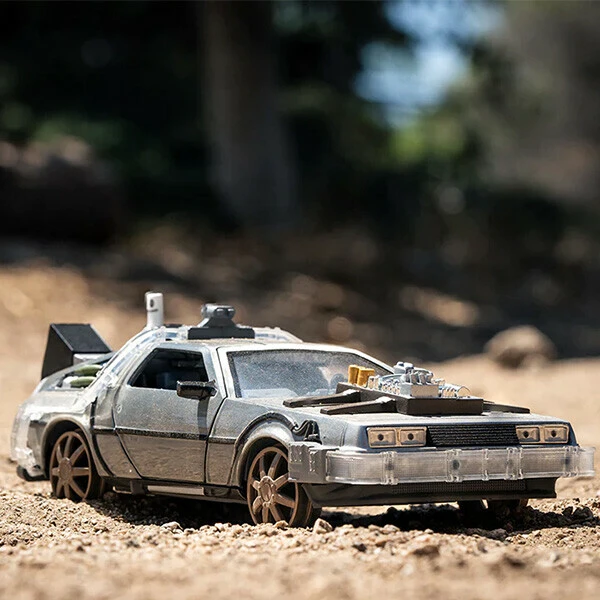 1:24 BACK TO THE FUTURE PART III - TIME MACHINE (RAIL) W/LIGHT