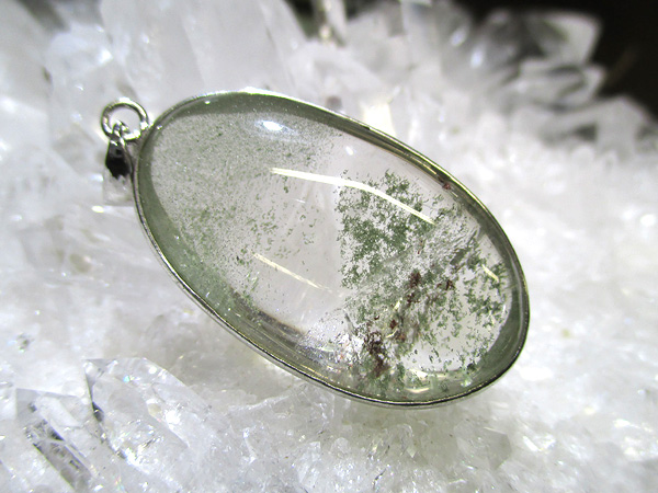 ガーデンクォーツ(庭園水晶）ペンダントトップ 3000円均一【鬮石（くじ