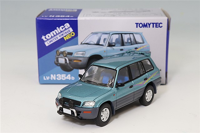 トミカリミテッドヴィンテージ NEO 1/64 トヨタ カローラワゴン L