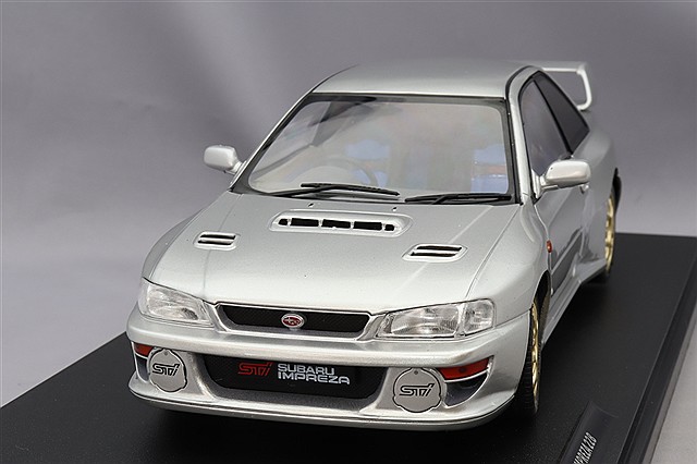 ソリド 1/18 スバル インプレッサ 22B 1998 ホワイト