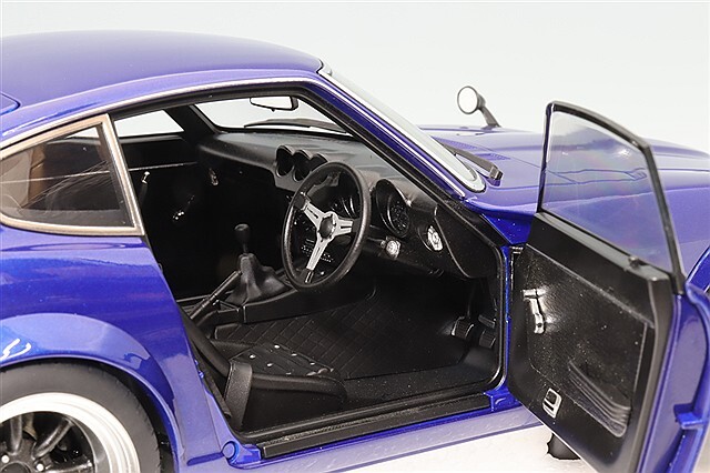 オートアート コンポジット 1/18 日産 フェアレディ Z (S30) 