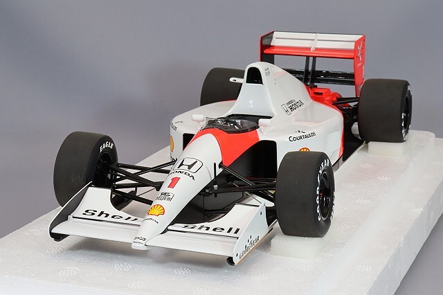 オートアート コンポジット 1/18 マクラーレン ホンダ MP4/6 F1 1991