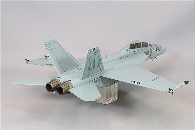 ホビーマスター 1/72 F/A-18F スーパーホーネット VFA-103 ジョリー