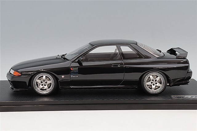 イグニッションモデル 1/18 日産 スカイライン GT-R V-specII (BNR32