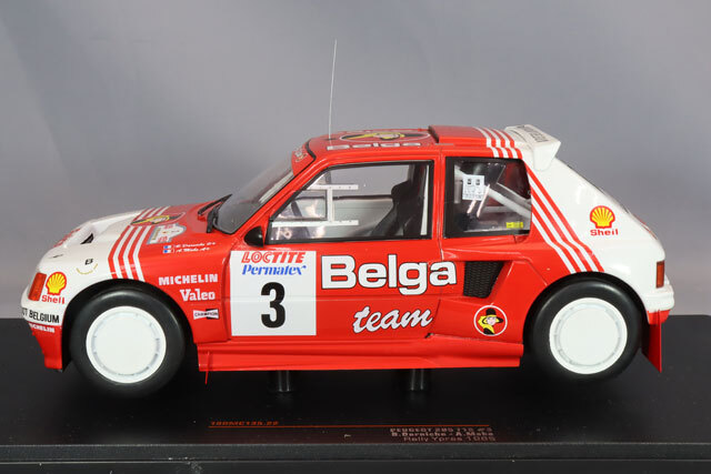 イクソ 1/18 プジョー 205 T16 1985 イープルラリー #3 B.Darniche / A