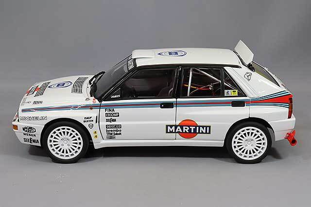 京商 1/18 ランチア デルタ HF インテグラーレ エヴォルツィオーネ