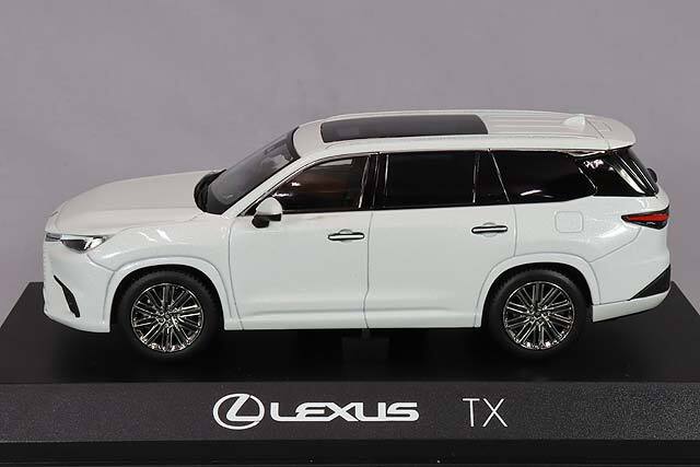 京商 1/43 レクサス TX 350 プラチナホワイト