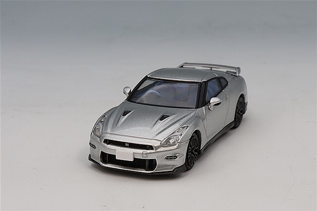 トミカリミテッドヴィンテージ NEO 1/64 日産 GT-R プレミアム