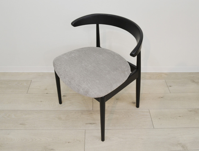 ダイニングチェア AINA