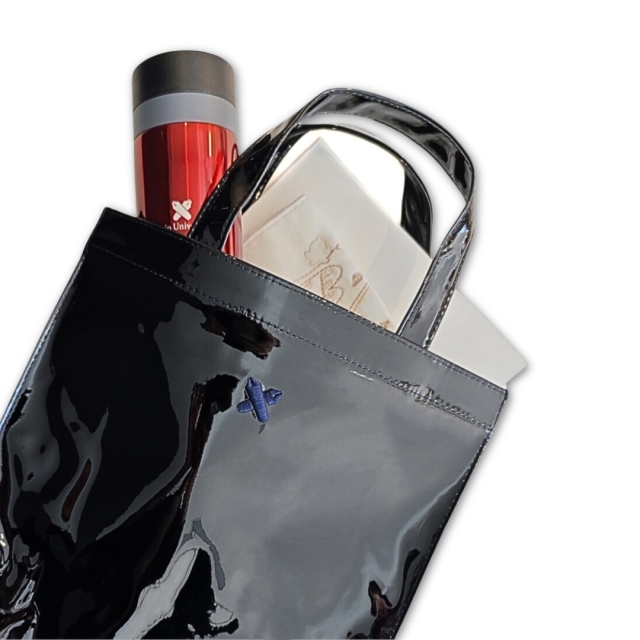 エナメルトートバッグ