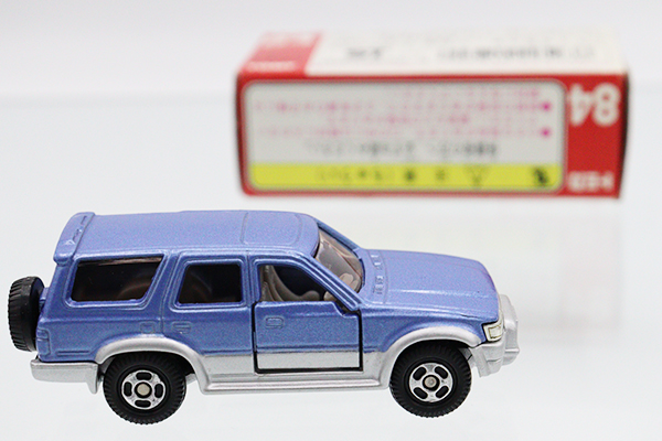 ミニカーショップ ケンボックス トミカ 赤箱☆84☆トヨタハイラックス