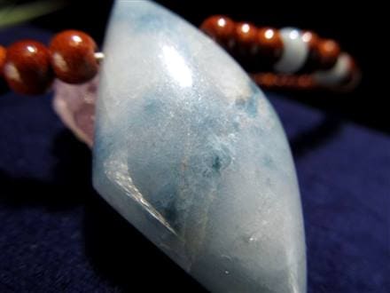 ☆糸魚川の秘宝「青翡翠」☆秘境！入コン沢産☆世界最古の翡翠「糸魚川