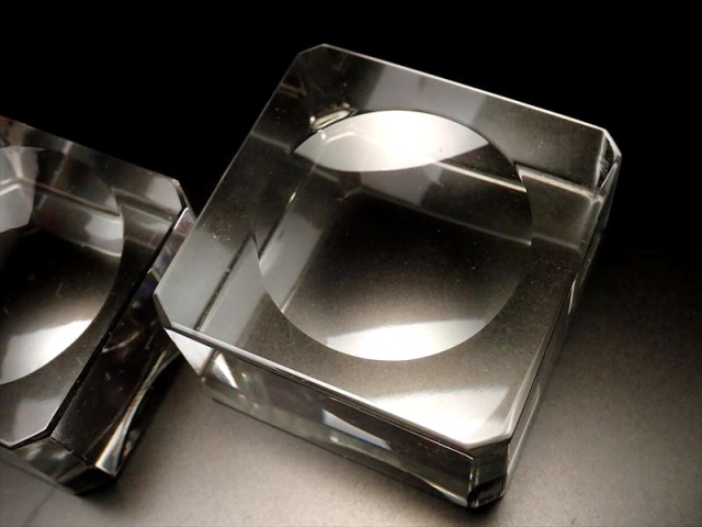 ☆超透明高品質☆天然石丸玉用☆K9 クリスタルガラス台座☆