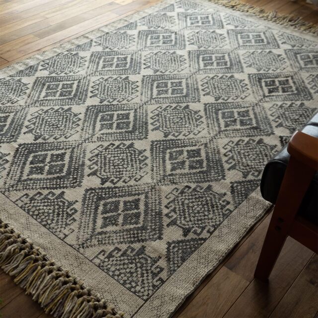 ヴィンテージ風のキリムデザインのラグマット 約 200×200 cm 2畳｜輸入