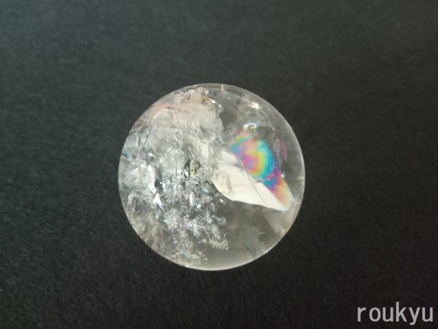 虹入り水晶丸玉（丸玉）【R-Quartz24-003】