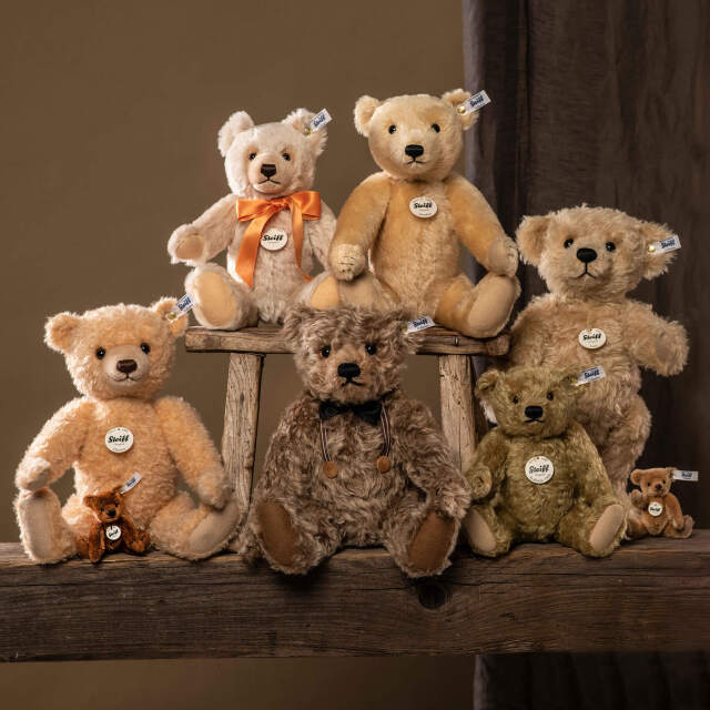 テディベア ルカ | ドイツ最高級テディベアのシュタイフ日本公式サイト