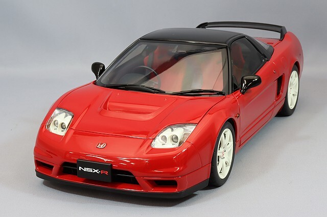 オートアート コンポジット 1/18 ホンダ NSX-R (NA2) ニュー