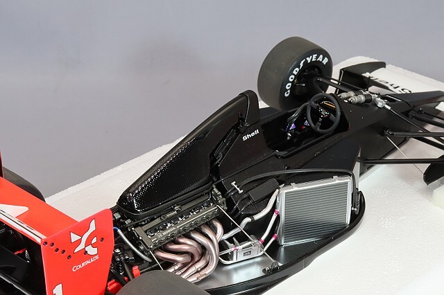 オートアート コンポジット 1/18 マクラーレン ホンダ MP4/6 F1 1991