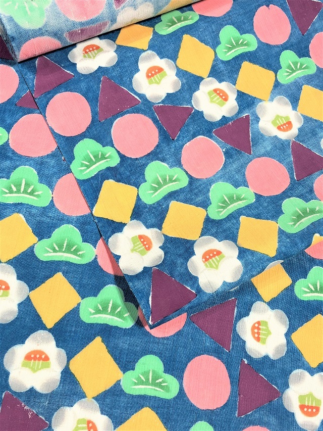 荒川眞理子 型絵染の世界 作品名「○△□」ファンシー＆happy 九寸