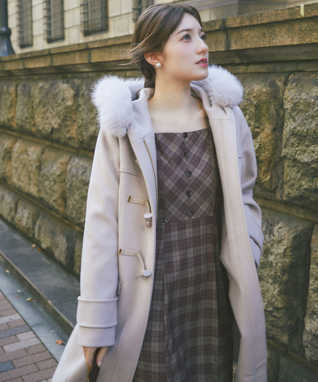 取り外し可能なファー付きフィット＆フレアシルエットダッフルコート