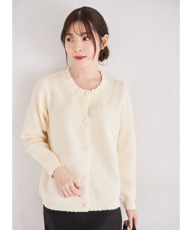 フラワーレース装飾パール釦ニットカーディガン