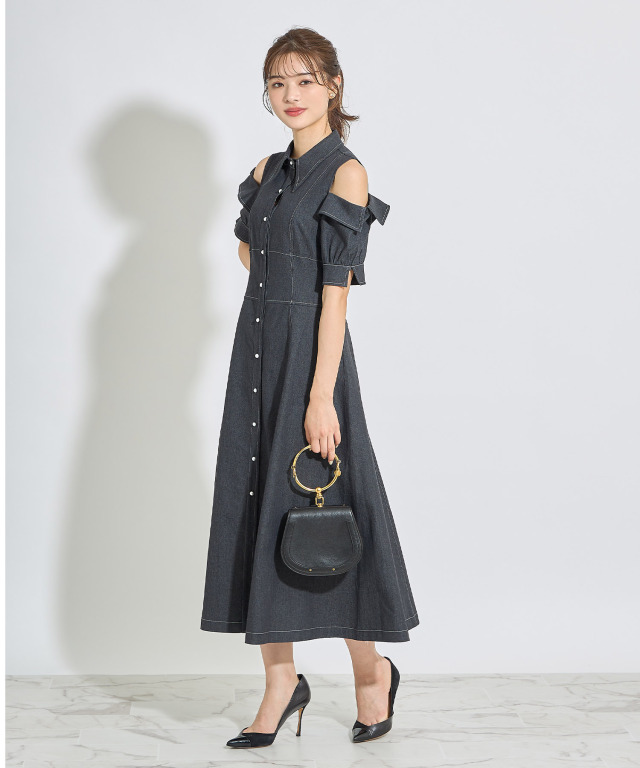 ステッチ入りオープンショルダーバックレースアップデニムシャツワンピース