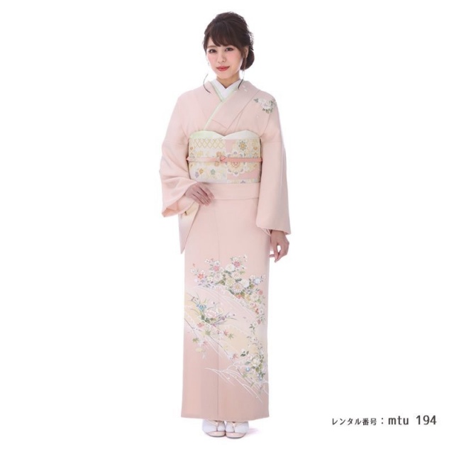mtu_194】優美な印象の柄ゆきに、みずみずしい清々しさを添えて｜着物