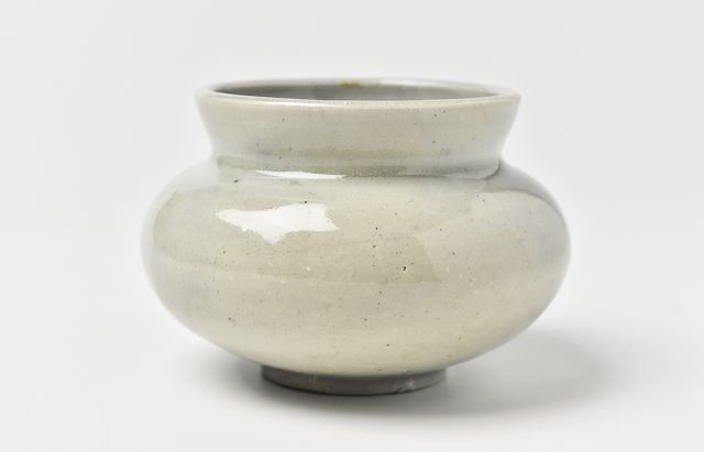 日高伸治 42C 青白磁小壺 ｜ 暮らしのうつわ花田 和食器 通販