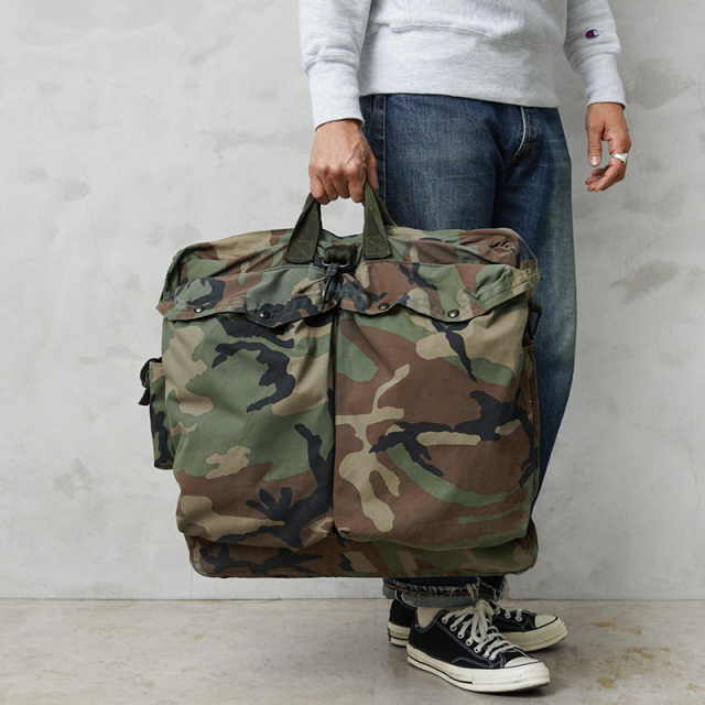 実物 USED 米軍 HGU-56/P ヘルメットバッグ ウッドランドカモ ミリタリー