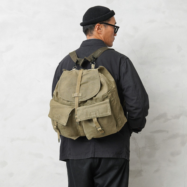 実物 USED チェコ軍 M60 ヴィンテージ バックパック ミリタリー