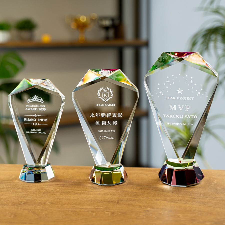 クリスタルトロフィー 内部レーザー彫刻《XC-L-0161_Aサイズ》(高さ