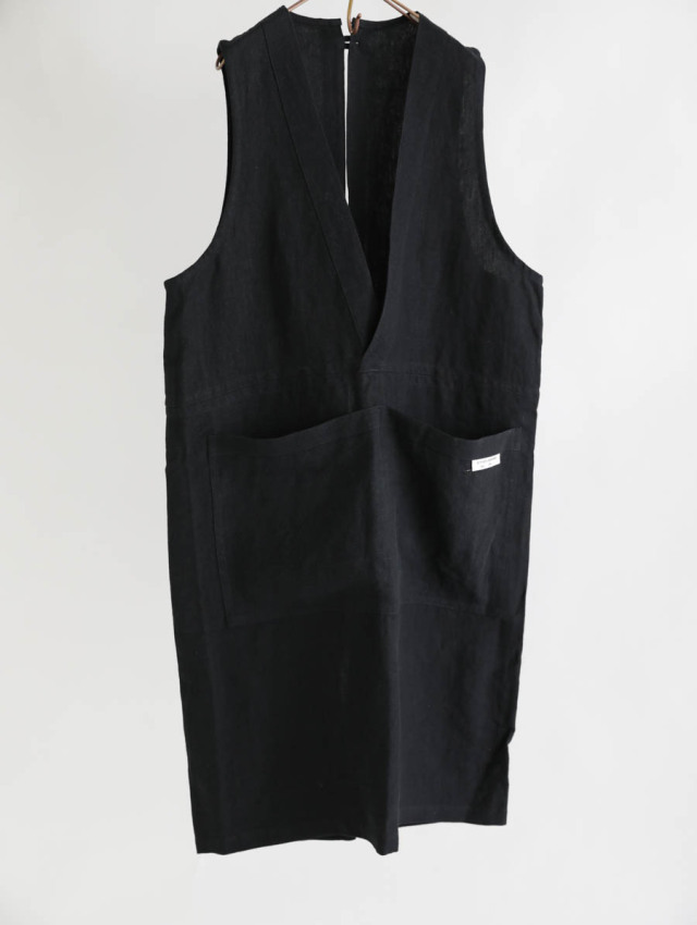 ARTE POVERA アルテポーヴェラ｜リネンシーツエプロン（ブラック）