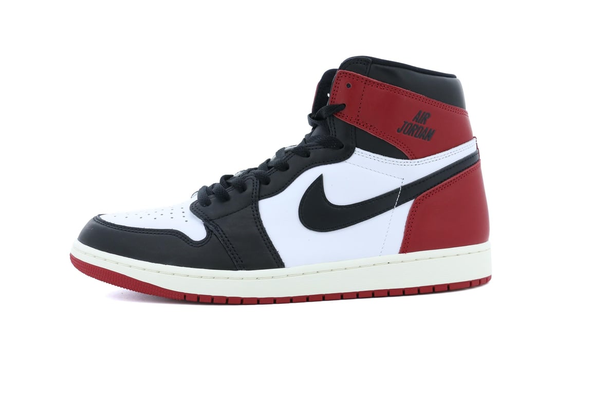 Air Jordan 1 Retro High OG 'Black Toe Reimagined' DZ5485-106