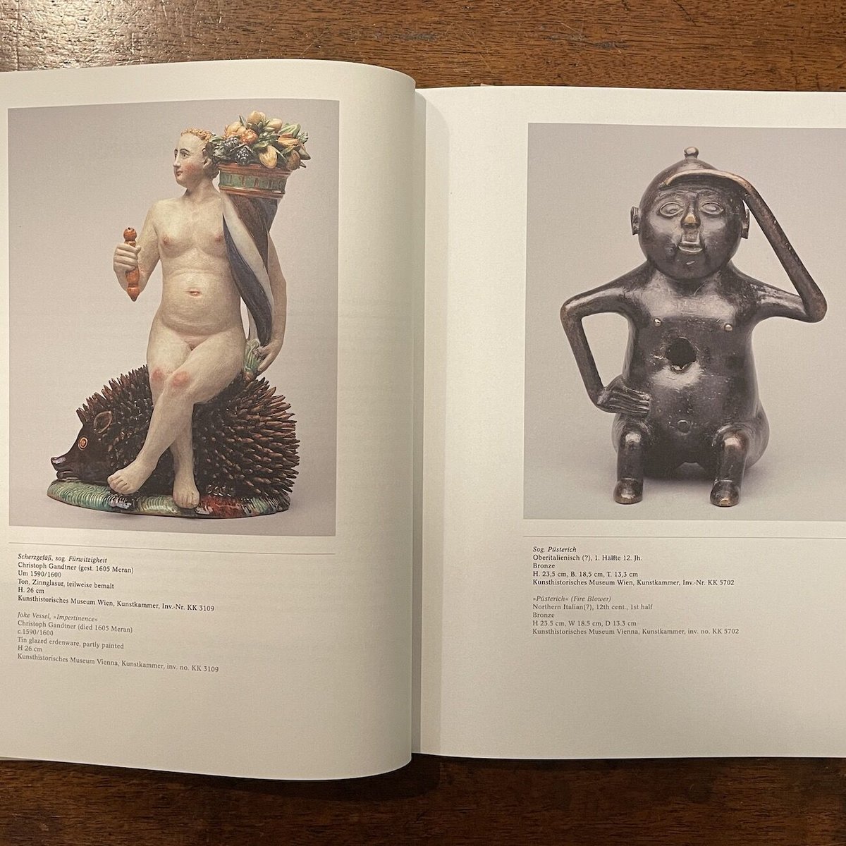 Spitzmaus Mummy in a Coffin and other Treasure