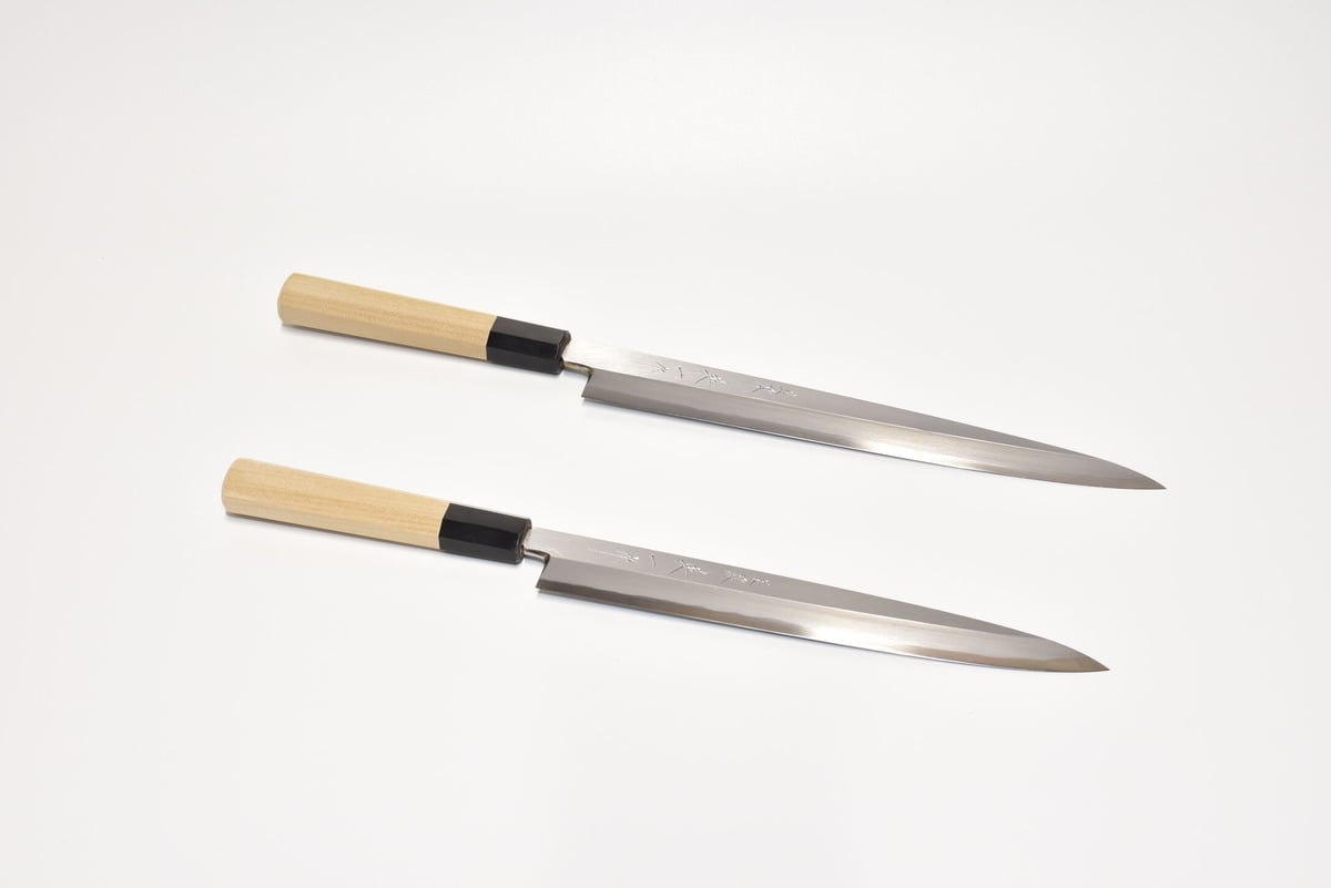 青紙柳刃包丁240mm 本霞研ぎ 水牛八角柄（本職用） | マルサ研磨巧業