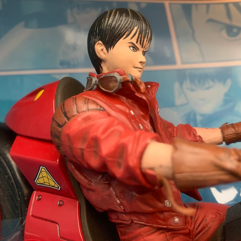 AKIRA KANEDA ON MOTORCYCLE 2000 McFARLANE TOYS