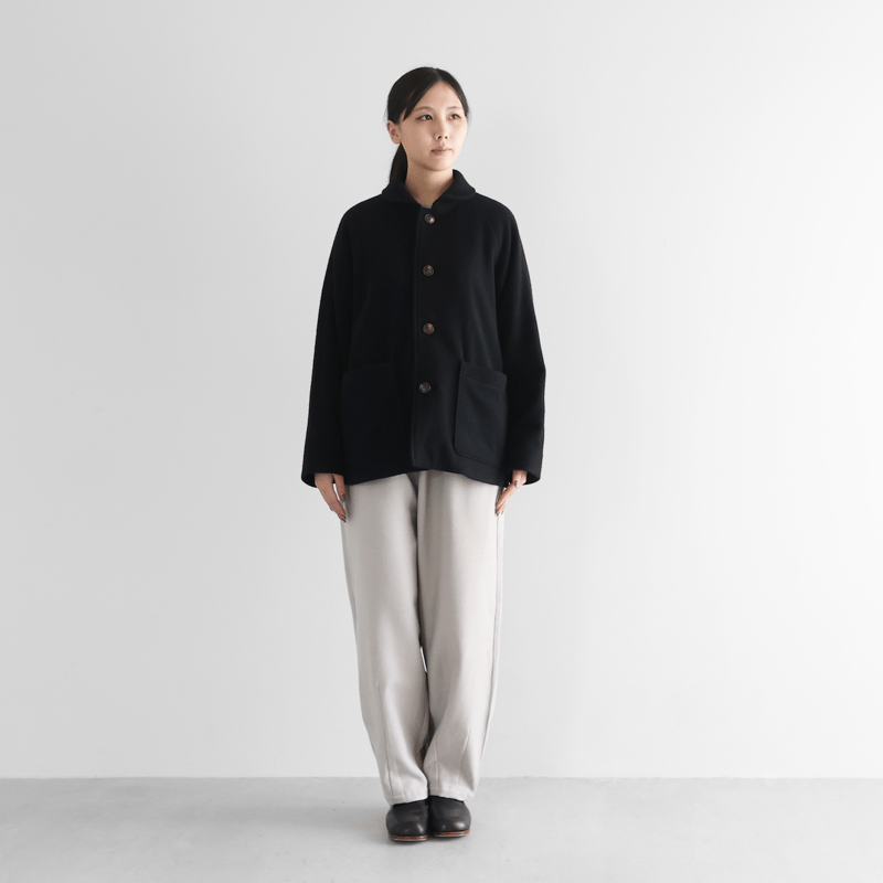 HUIS×尾州”縮絨ウールフランネルショートコート（ブラック）【ユニ