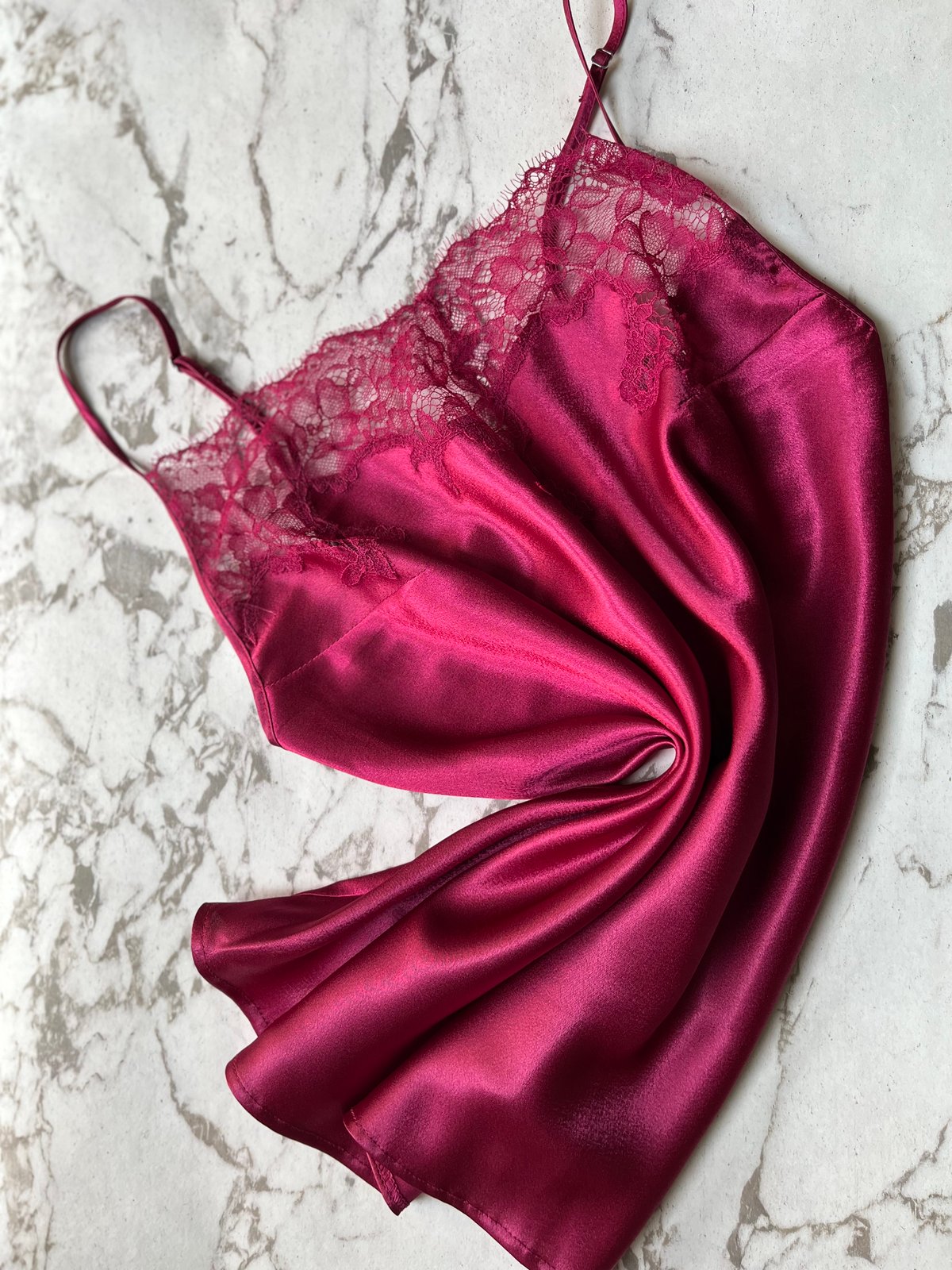 サテンキャミソール & フレアパンツ SET カラー/マゼンタピンク