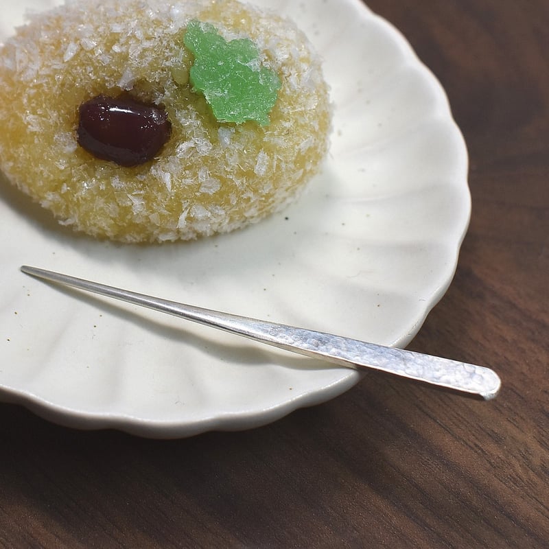 銀製 シンプル 槌目模様の菓子切り 楊枝 サイズ小 | シルバー