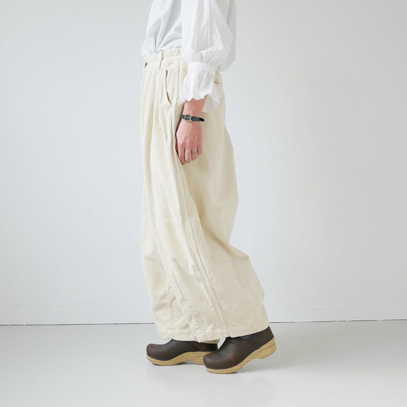 HARVESTY｜ハーベスティ｜コーデュロイサーカスパンツ｜A11716｜IVORY