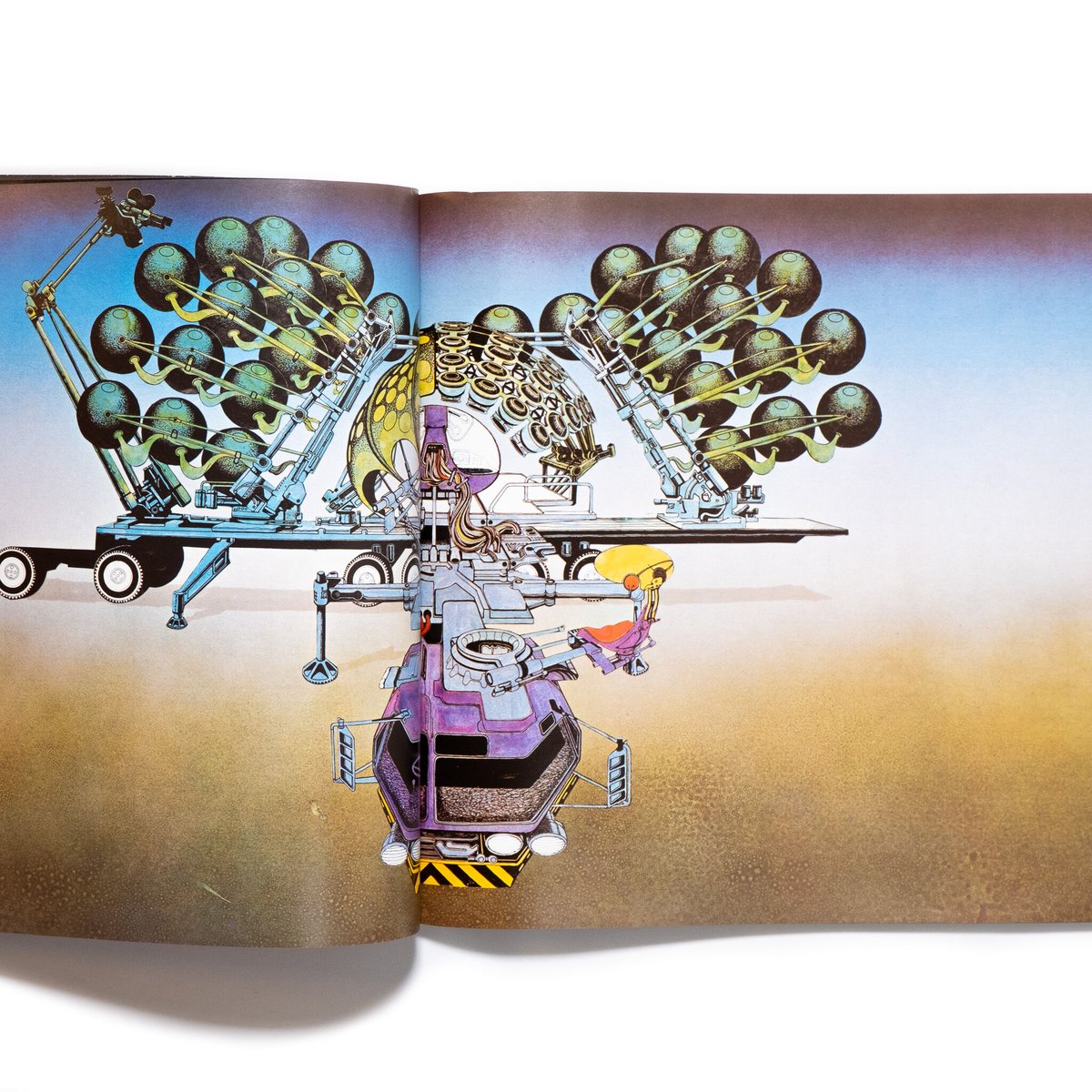 Roger Dean Views ロジャー・ディーン ハードカバー版 Amazon.co.jp