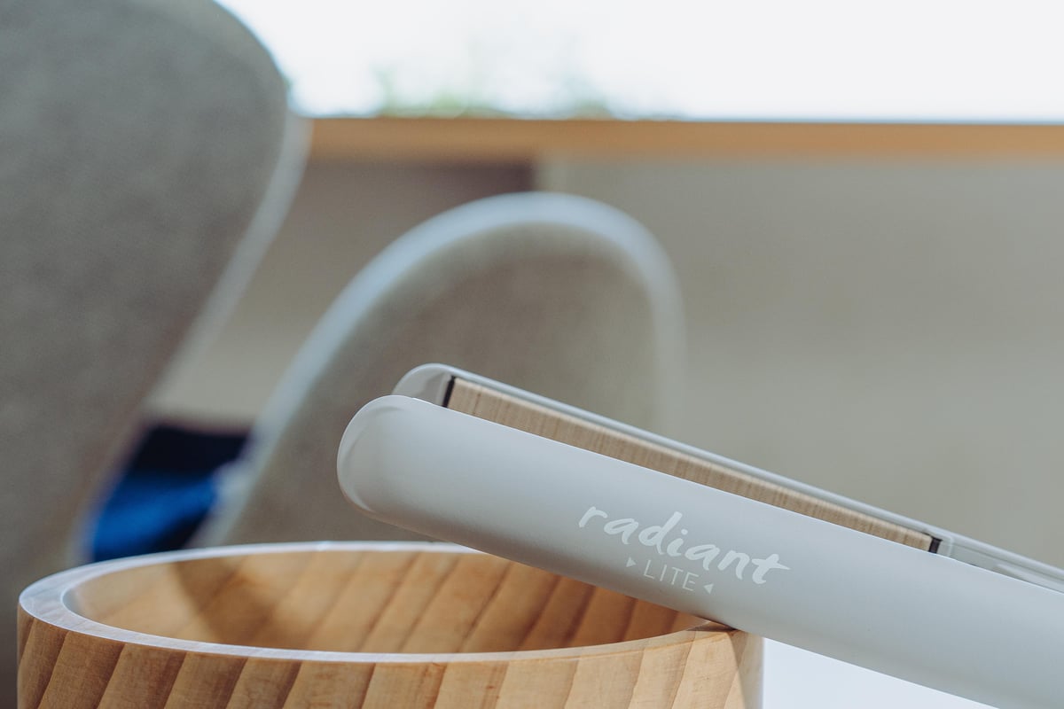 ラディアントシルクプロヘアアイロンradiant LITE | B next official